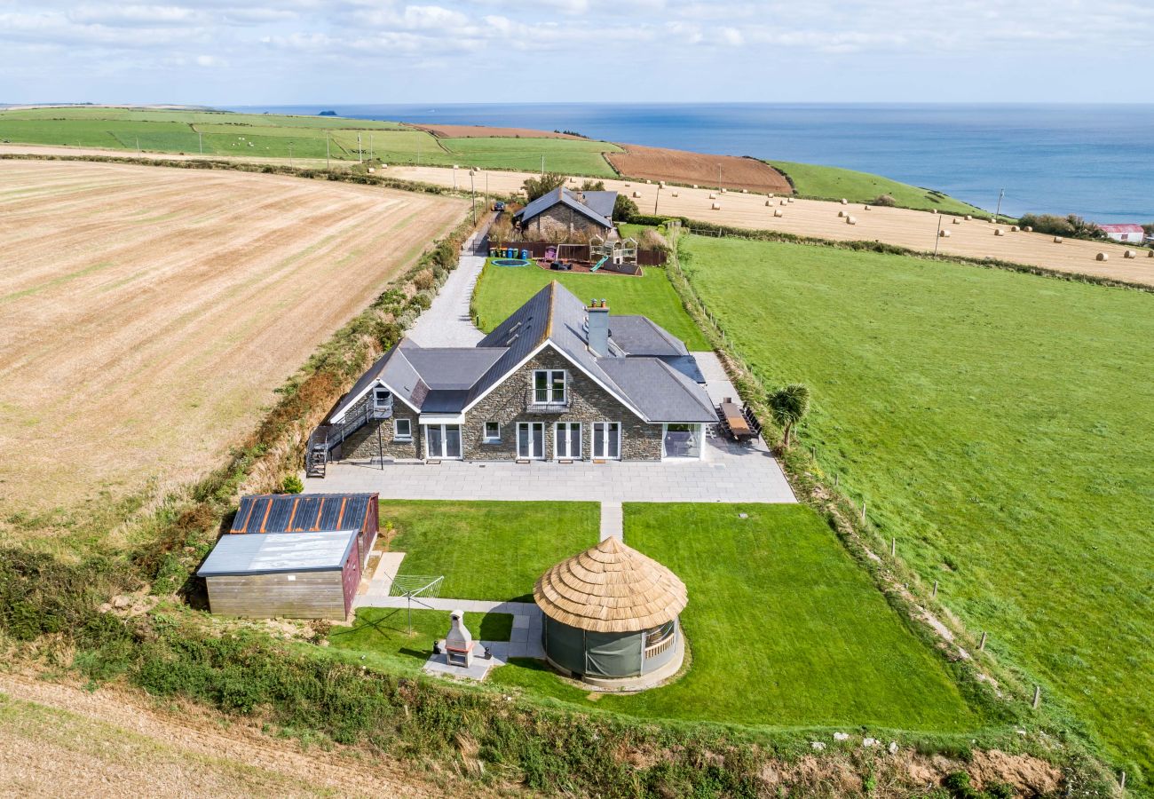 House in Kinsale - Luxurious Kinsale Holiday Home Ocean View